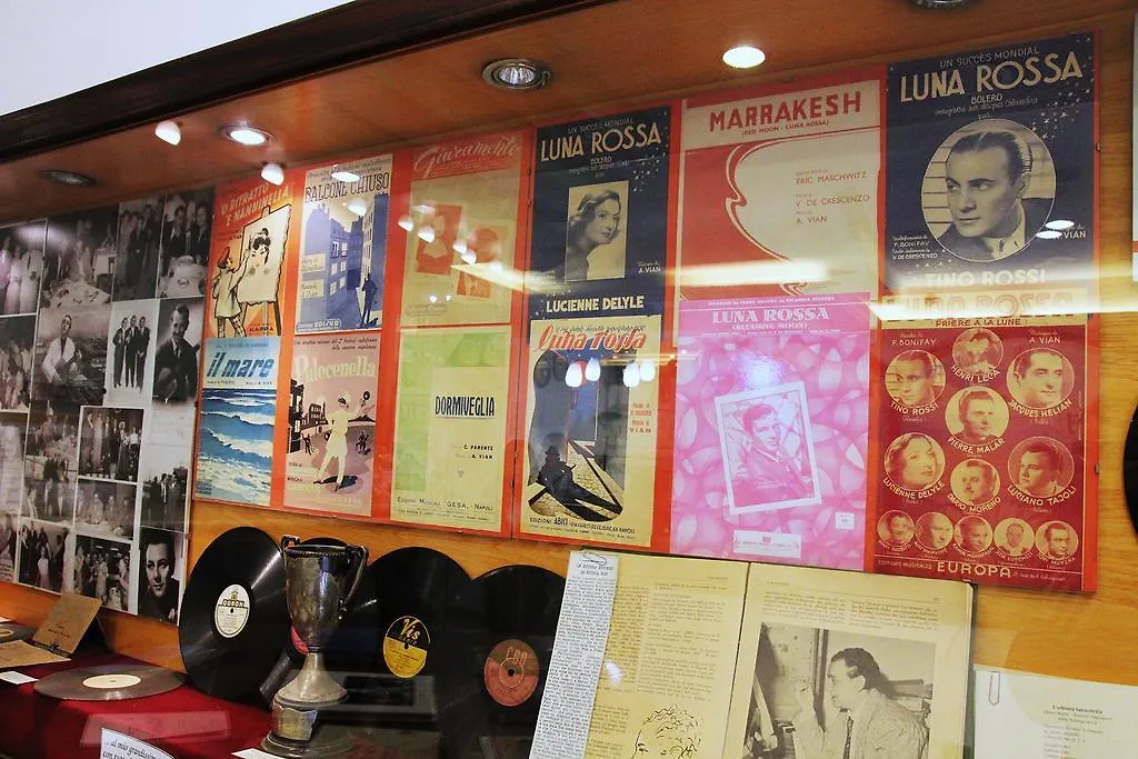 Hotel Luna Rossa Naples