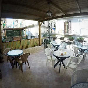 Colombo *** Nápoly