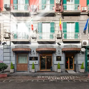 Grand Europa & Restaurant *** Nápoly