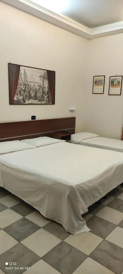 Hotel Luna Rossa Nápoly