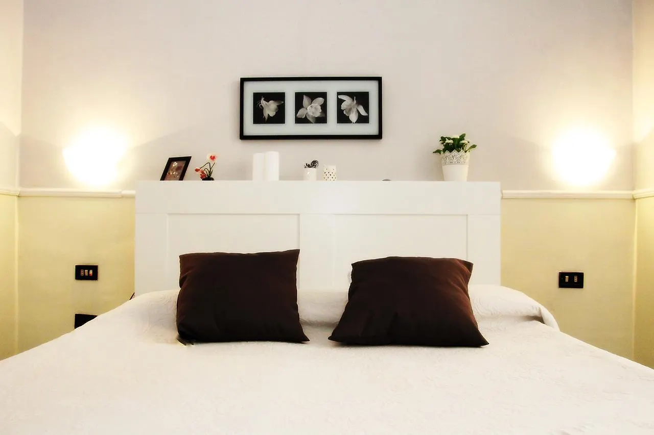 Hotel Luna Rossa Naples