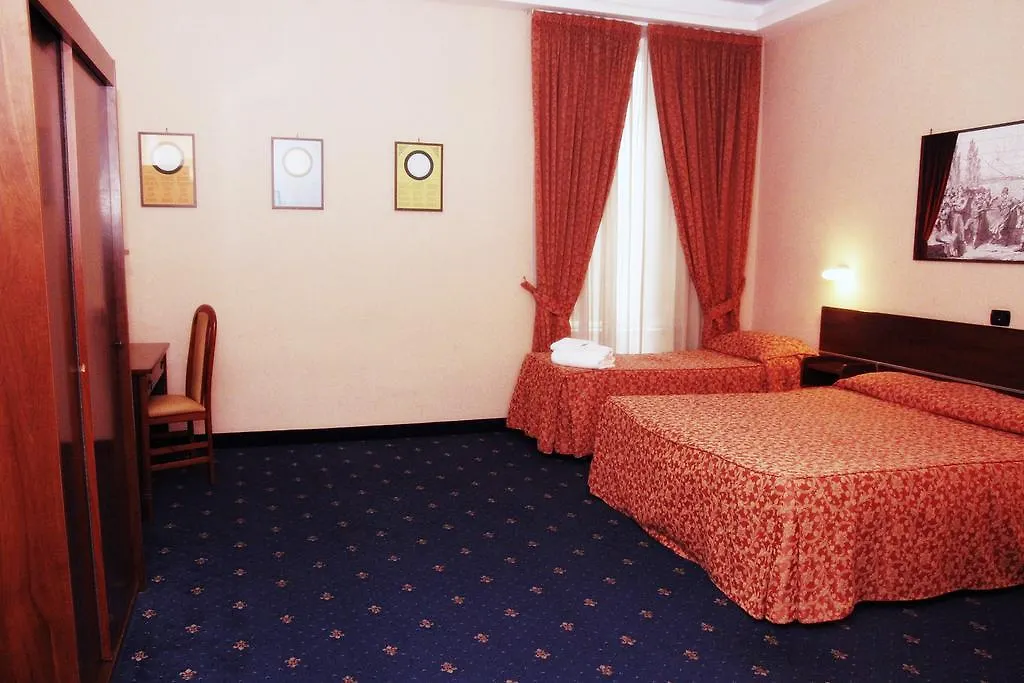 Hotel Luna Rossa Nápoly Olaszország