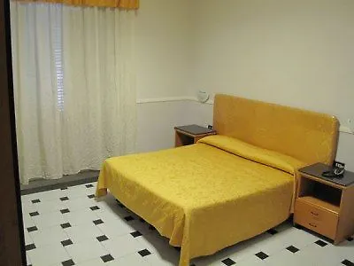 Hotel Luna Rossa Naples