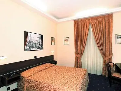 Hotel Luna Rossa Nápoly 3*,