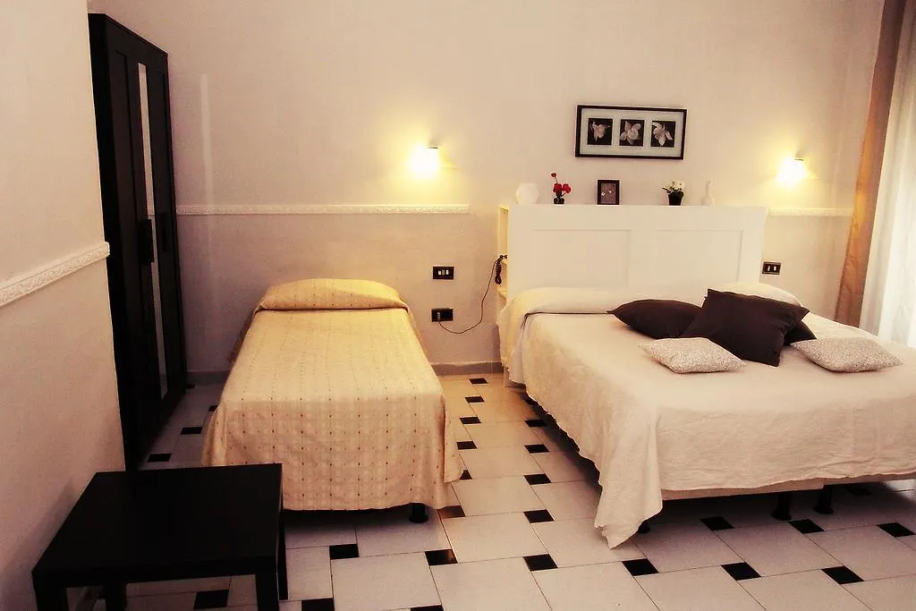 Hotel Luna Rossa Naples 3*,